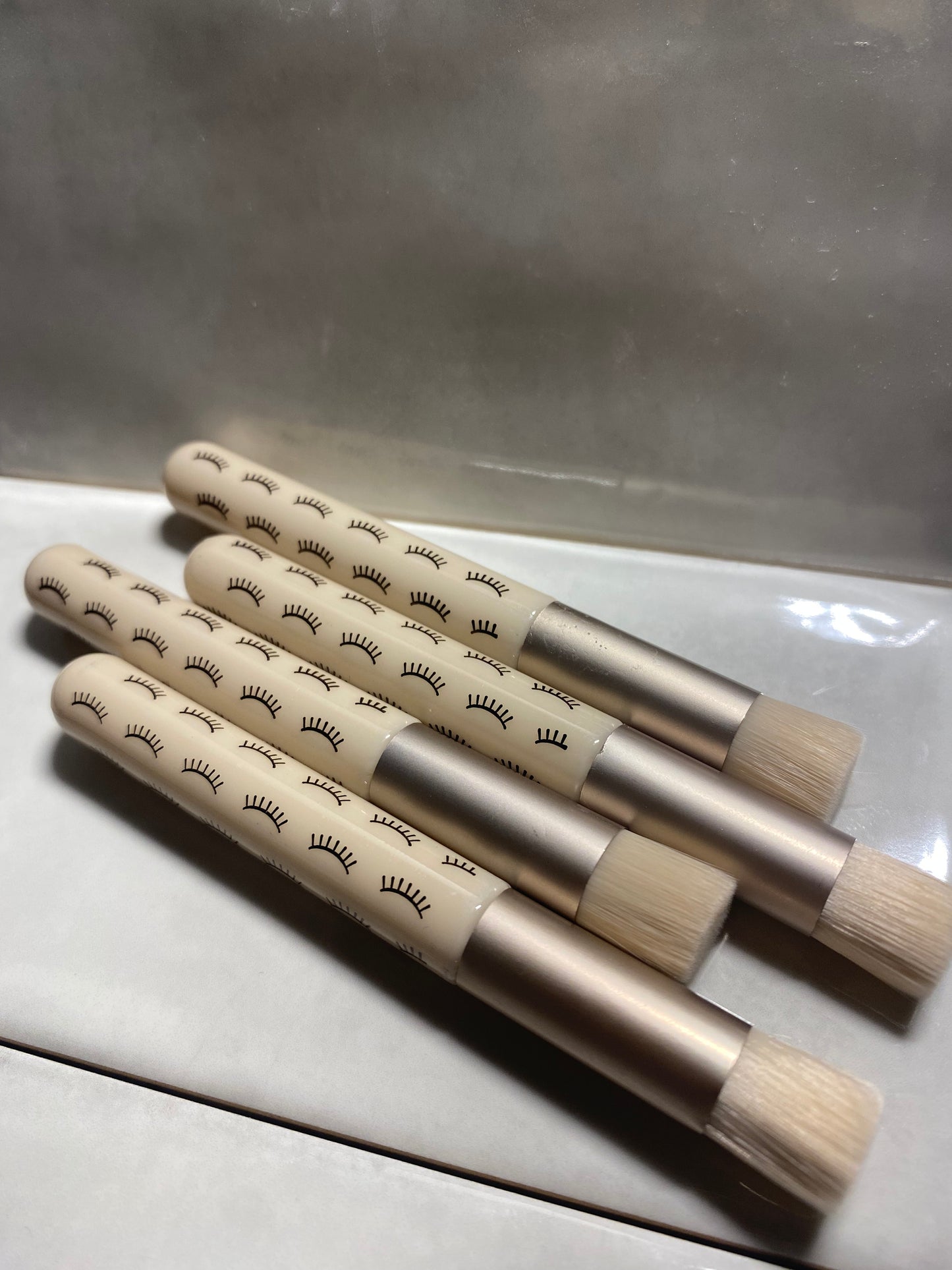 Eyelash cleanser brush